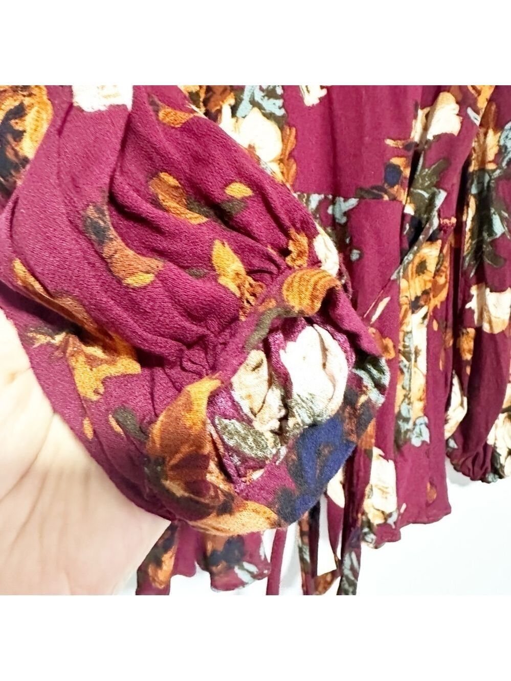Anthropologie HD in Paris Gail Wrap Blouse Floral Top Deep V Neckline Size US 6 - Picture 9 of 12